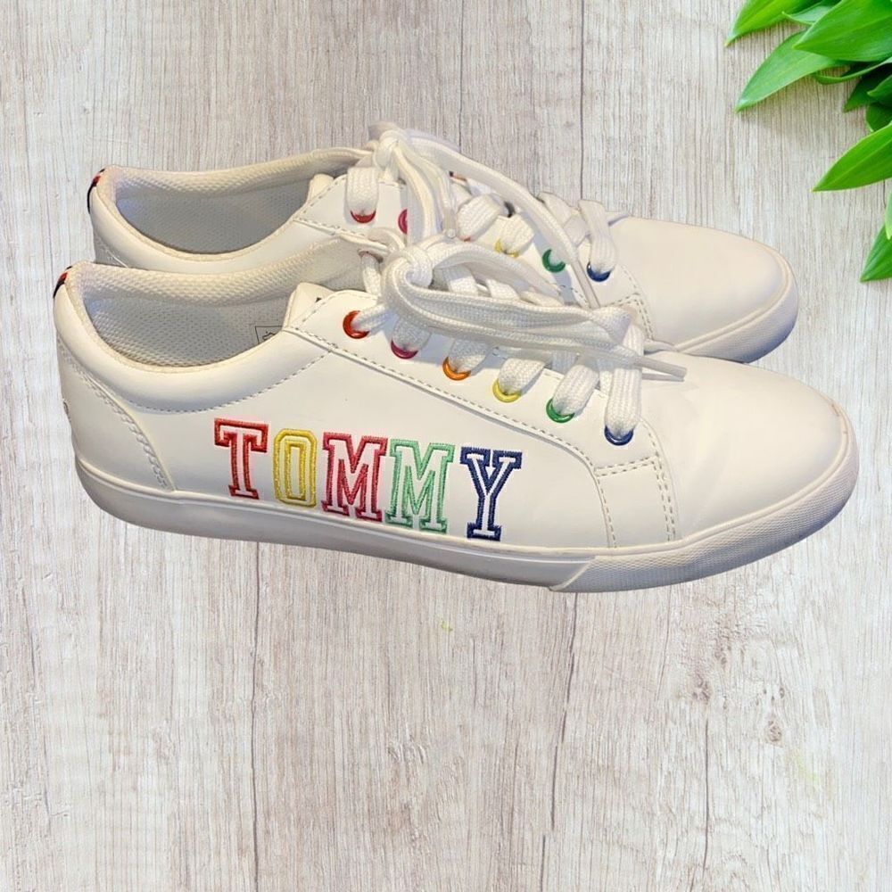 Tommy Hilfiger Rainbow Arrin Logo Sneakers 9